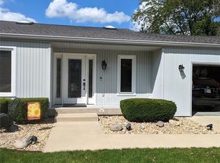 1050 Rocky Ford Rd, Columbus, IN 47203