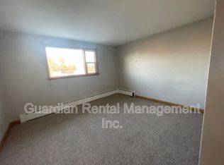 2016 Walsh St E APT 1, Thunder Bay, ON P7E 4W2