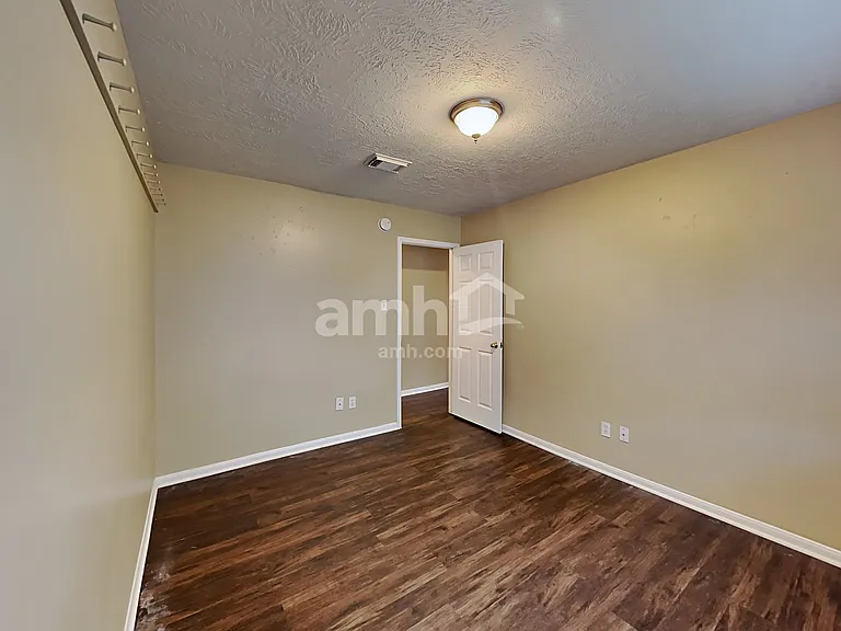 29010 Ashbrook Ln — Photo 17