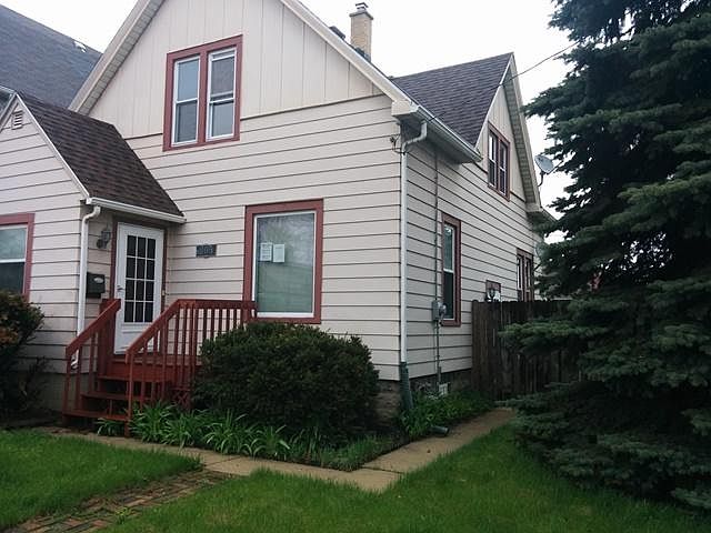 1st image of 605 N Chicago Ave