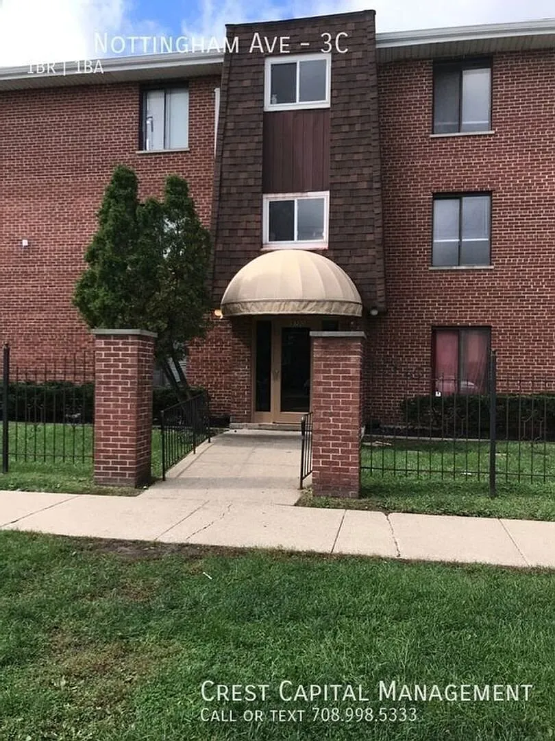 Charming 2-Bedroom, 1-Bathroom Apartment for Rent in Chicago Ridge! — Photo 1
