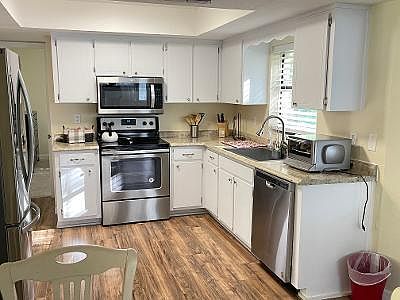 3rd image of 12304 Golden Oak Cir #1