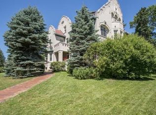 202 N 24th Ave E, Duluth, MN 55812