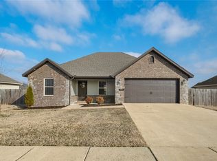 760 Benton St, Prairie Grove, AR 72753