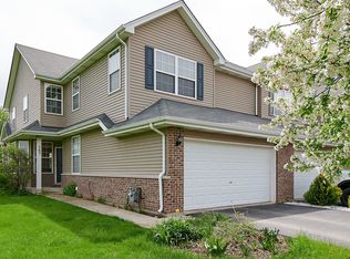 563 N Frieh Dr, Romeoville, IL 60446