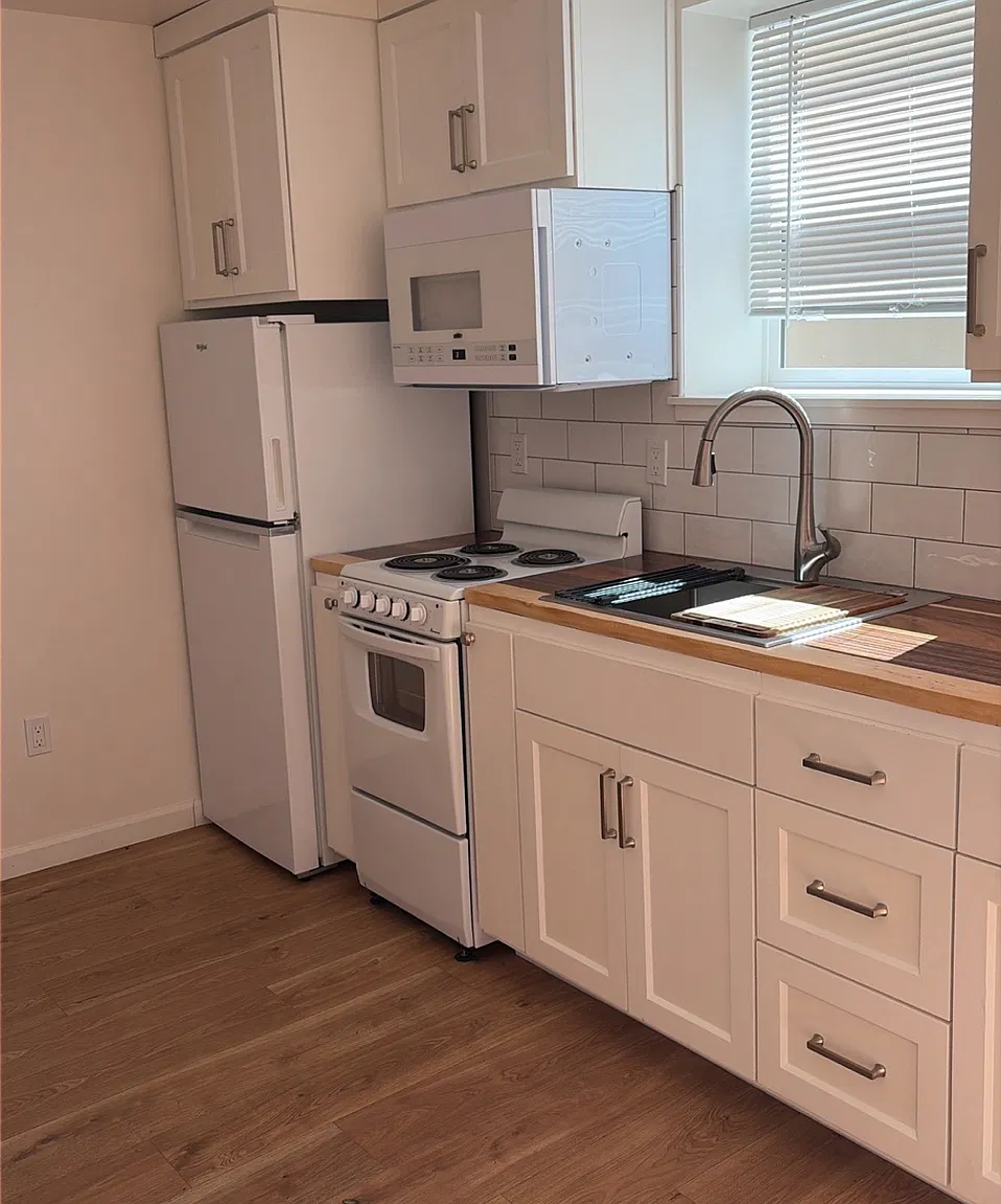 2 bed, $3,600 — Photo 3