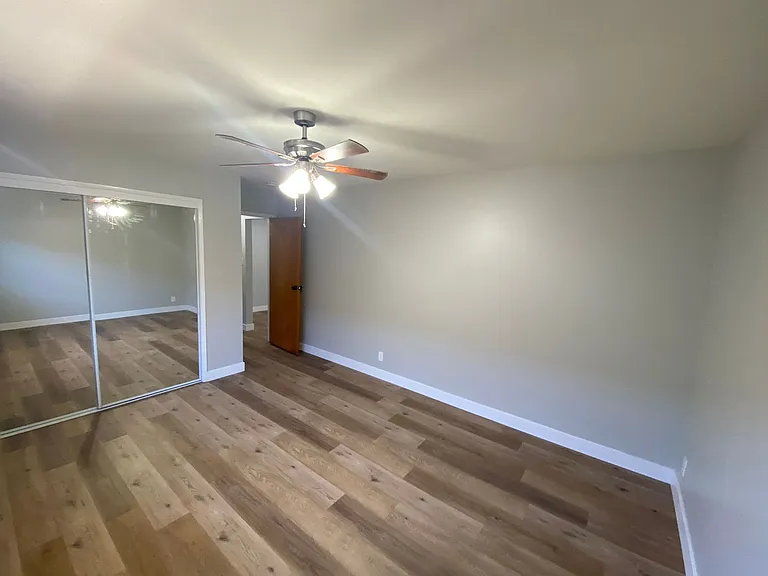 150th Avenue Apartments — Photo 12