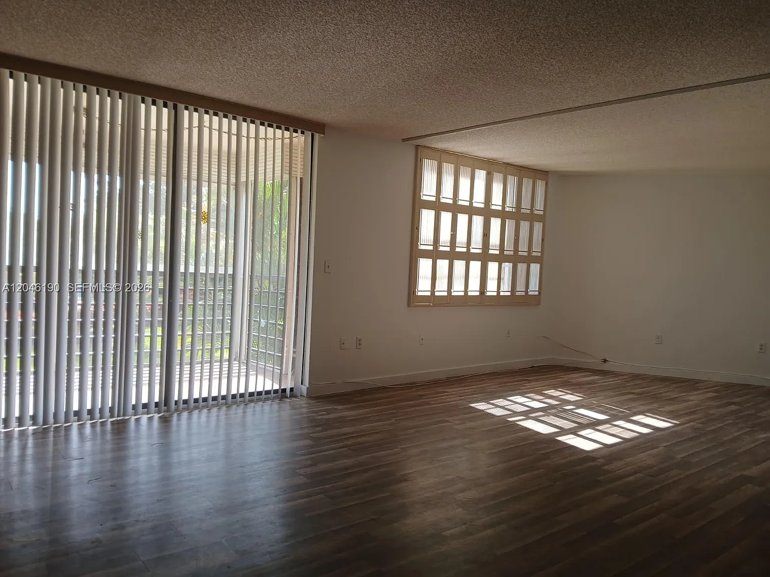 Park Place Condominium No — Photo 2