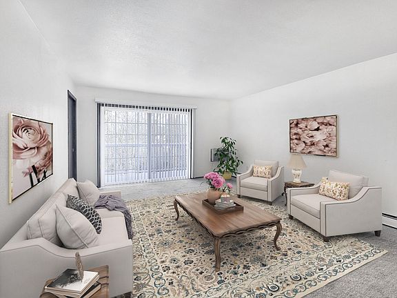 3rd image of 210 Williamsburg Dr #7