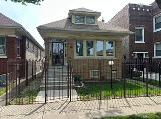8439 S Crandon Ave, Chicago, IL