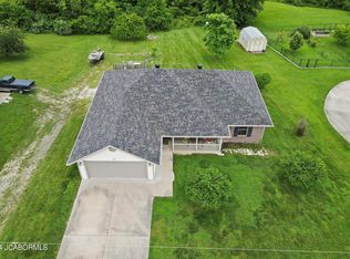 1025 Halifax Rd, Holts Summit, MO 65043
