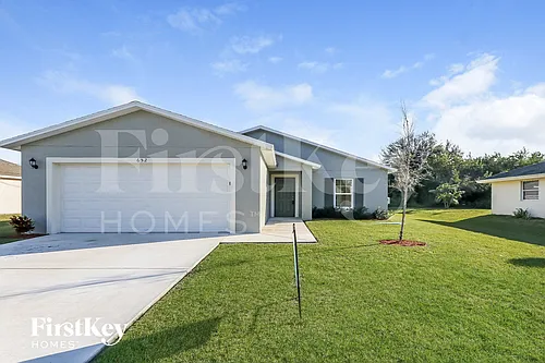 652 SW Jacoby Ave Photo 1