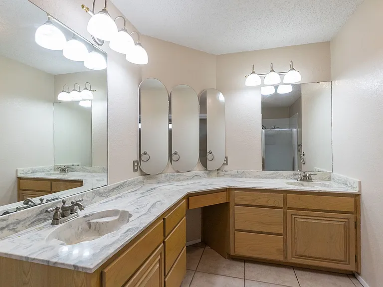 2250 Rim Rock Rd — Photo 28