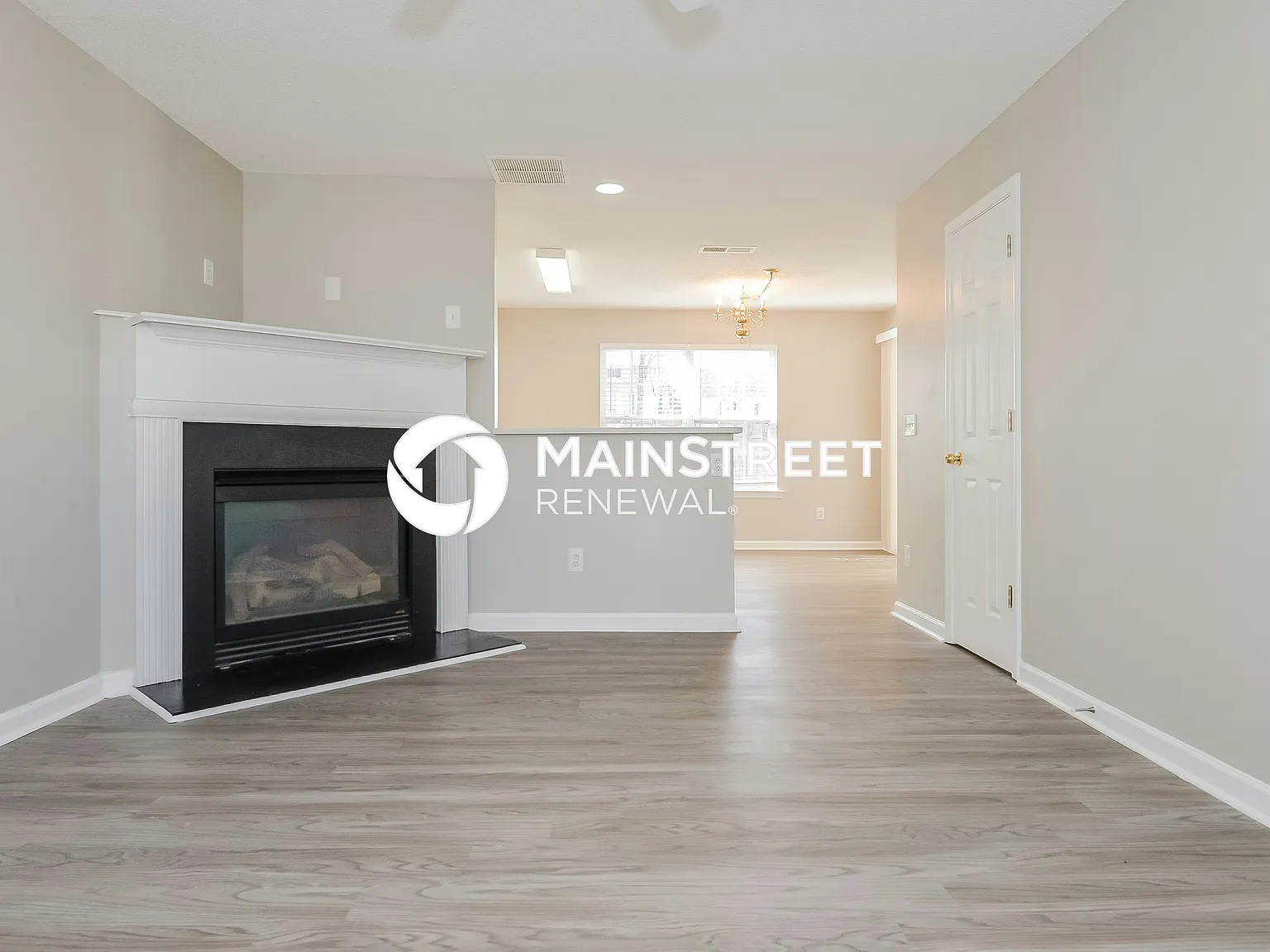 342 Coral Circle — Photo 2