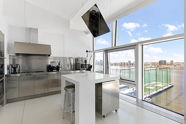 Sold by Compass | media 5