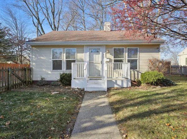 807 N Harris Ave, Champaign, IL 61820