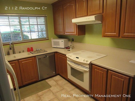 4th image of 2112 Randolph Ct