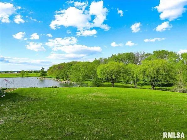 3257 W Saint Charles Pl, Peoria, IL 61615