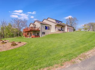 W4988 McLaren Rd, La Crosse, WI 54601