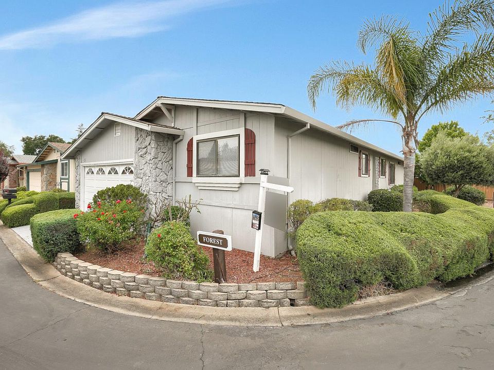 1st image of 251 Forest Dr #251