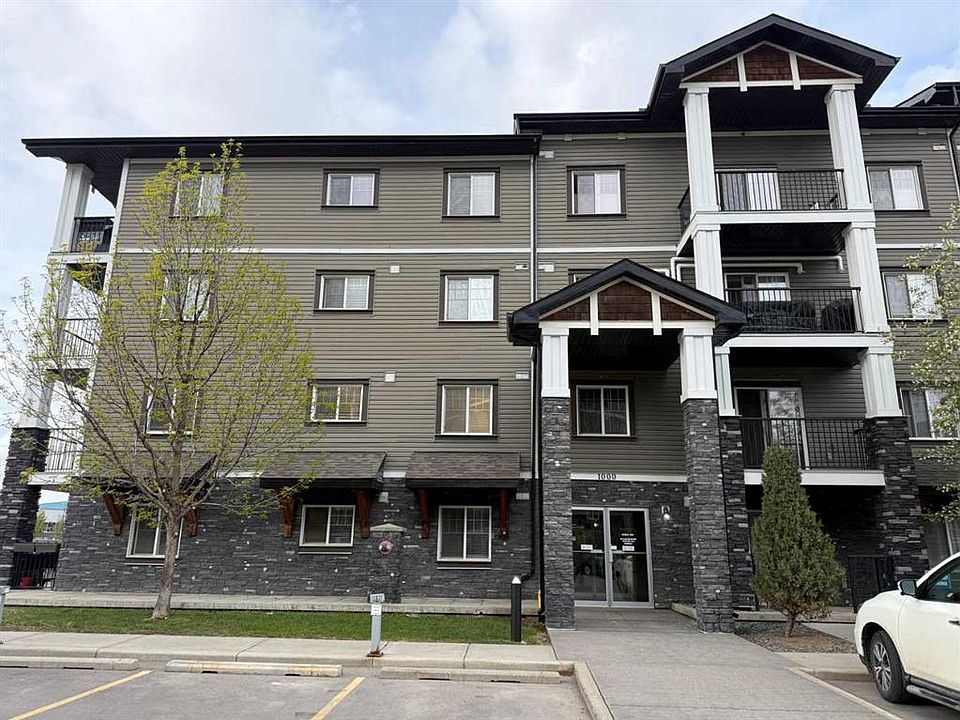 1st image of 175 SW Panatella Hl NW #1403