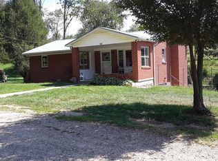 131 Hall St, Canton, NC 28716