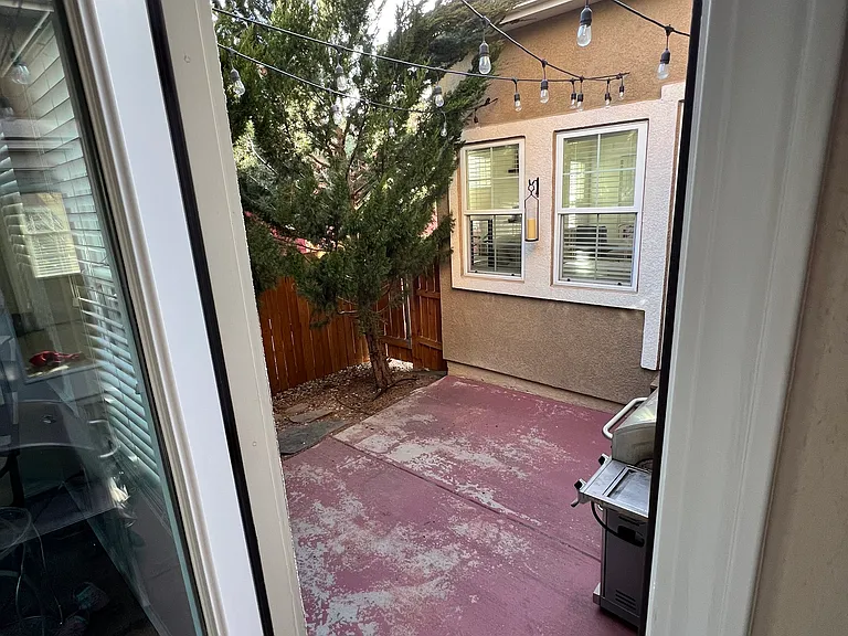 Private Courtyard