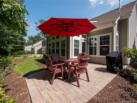 5th image of 5548 Botanical Dr #302