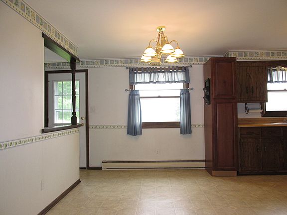 5th image of 1402 Center Ave