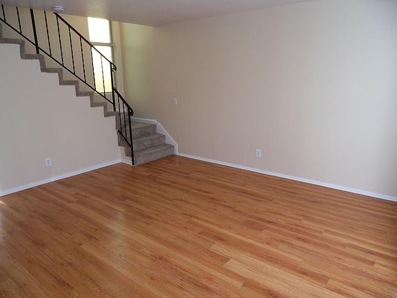 5th image of 2121 E Grand Ave Unit D15