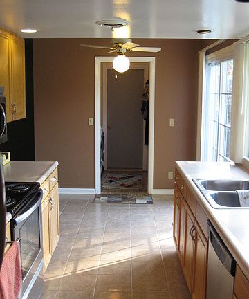 3rd image of 31 Woodcliff Dr