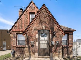 12820 Ward St, Southgate, MI 48195