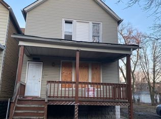 5705 S May St, Chicago, IL 60621