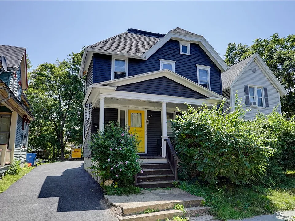 8 Rowley St #2