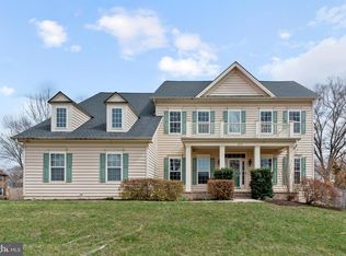 403 Madison St, Herndon, VA 20170