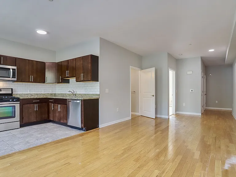 76 St Paul's Avenue — Photo 21