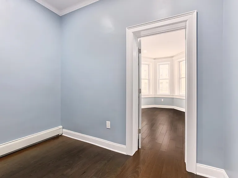 380 Baldwin Ave #2R — Photo 7