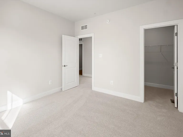 3823 Solidarity Cir — Photo 29