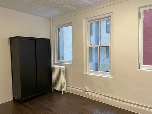 Rented by Friedman Roth Realty | media 17