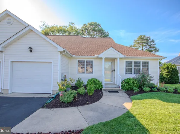 1038 E Schumaker Manor Dr, Salisbury, MD 21804