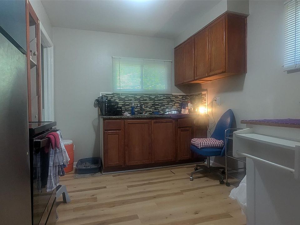 27977 Rosewood St, photo 2