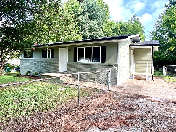 2nd image of 374 Karen Dr