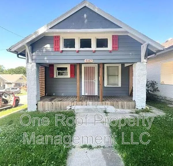 447 N Lawndale Ave — Photo 1