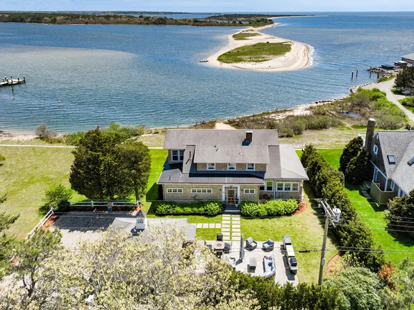 53 Yacht Club Road, East Falmouth, MA 02536