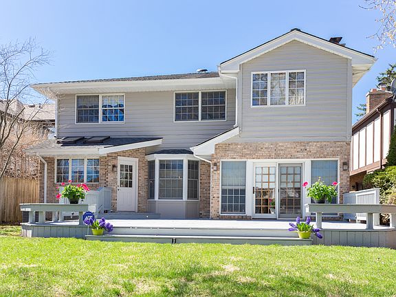 3rd image of 1649 Robinhood Ln