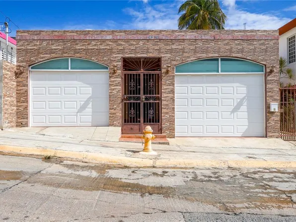 7 Calle Opalo, Aguadilla, PR 00603