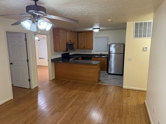 3rd image of 449 N Donahue Dr APT C21