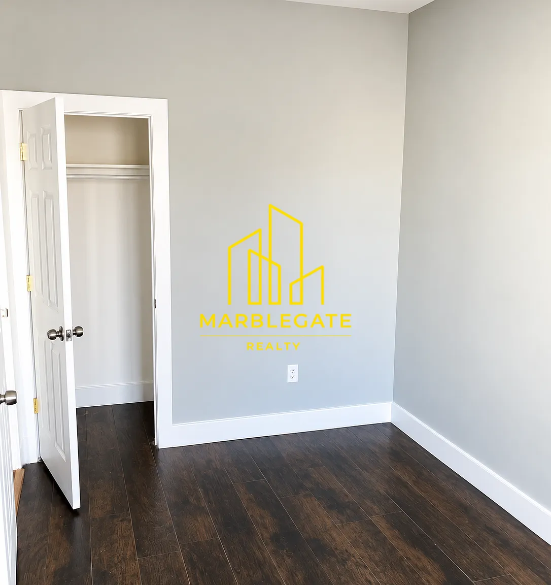 901 Bergen St — Photo 2