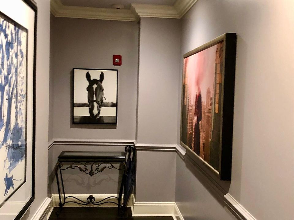 Foyer to unit
