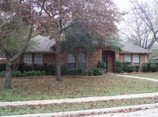 2204 Morriss Ct, Flower Mound, TX 75028